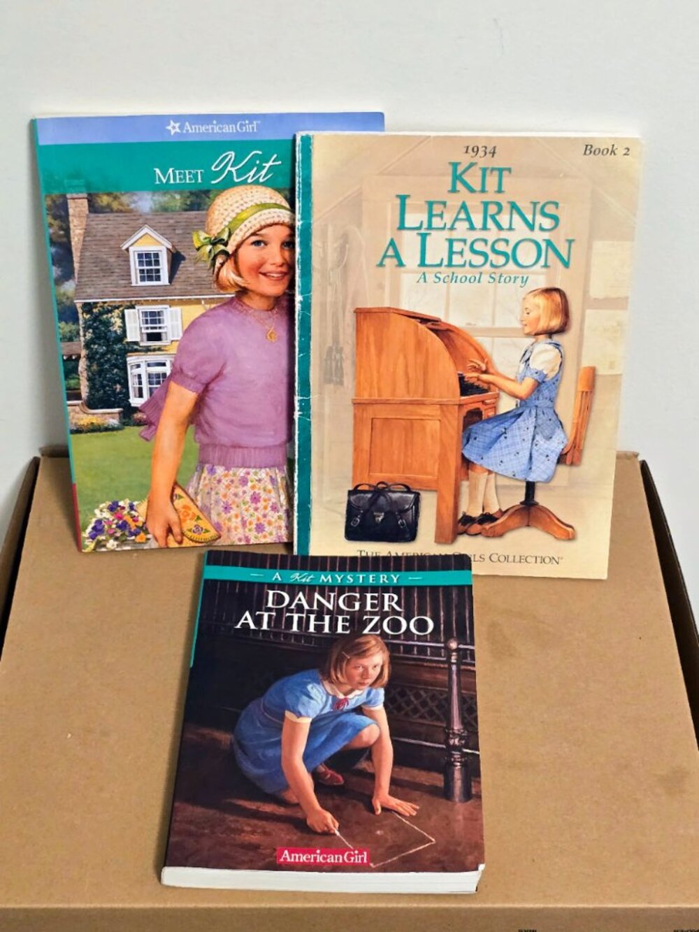 American Girl KIT Lot 3 Books Meet + Learns Lesson + Mystery at the Zoo Pleasant